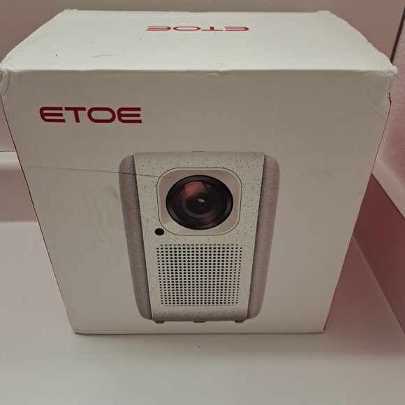 Etoe Model A1192 E2 Pro Projector Native 1080P FHD 4K, WiFi, 5G, Bluetooth, Apps - Picture 1 of 9